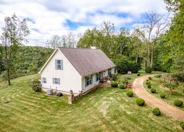Property at 626 Ivy Dr NE, Floyd, VA 24091, 2 beds, 2 baths