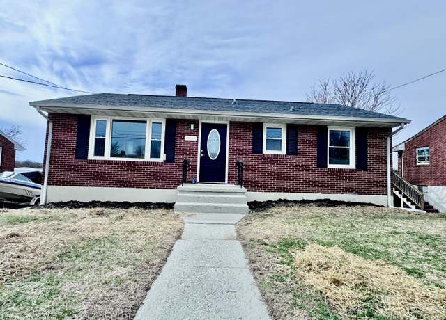 Property at 5222 Victoria St NW, Roanoke, VA 24017, 3 beds, 2 baths
