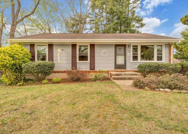 Property at 4652 Golfview Dr NE, Roanoke, VA 24019, 3 beds, 1 bath