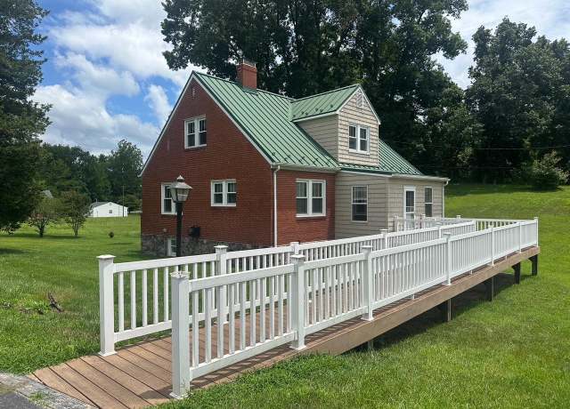 Property at 77 Mountain Pass Rd, Blue Ridge, VA 24064, 4 beds, 1.5 baths