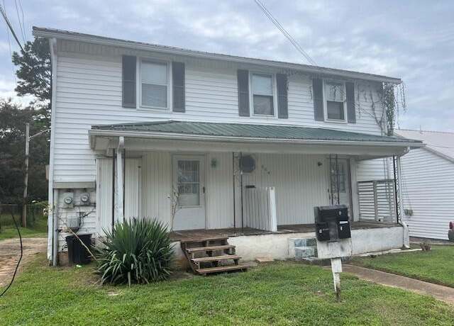 Property at 804 Princeton St, Martinsville, VA 24112
