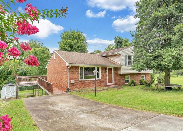 Property at 5229 Cave Spring Ln, Roanoke, VA 24018, 4 beds, 2 baths