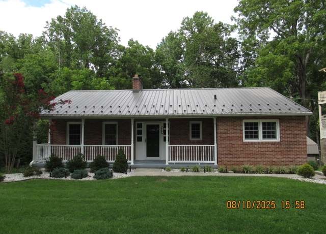 Property at 750 Prospect Ave, Pulaski, VA 24301, 3 beds, 2 baths