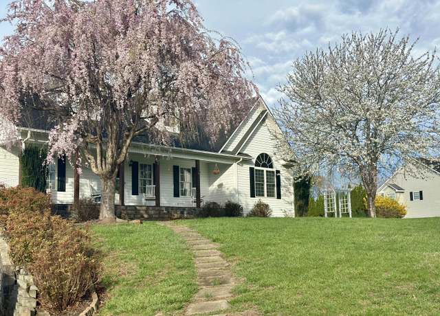 Property at 3397 Hales Ford Rd, Moneta, VA 24121, 3 beds, 2.5 baths