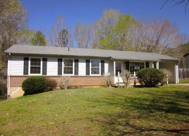 Property at 2264 Orphanage Rd, Danville, VA 24540, 3 beds, 1.5 baths