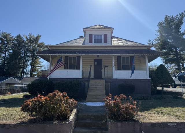 Property at 411 W Cleveland Ave, Vinton, VA 24179, 2 beds, 1 bath