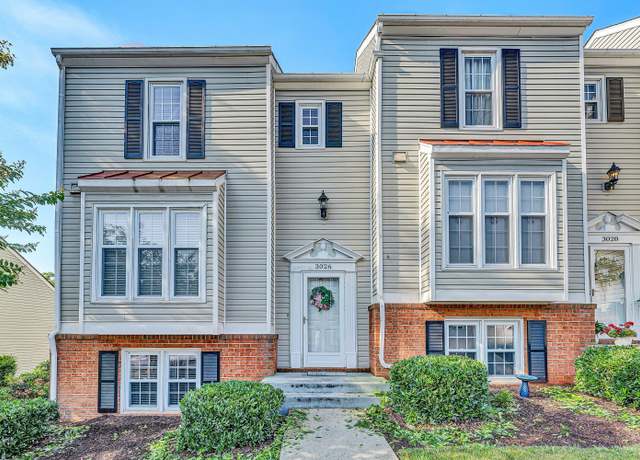 Property at 3026 Winterberry Dr, Roanoke, VA 24018, 3 beds, 3.5 baths