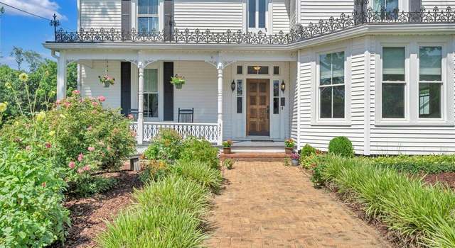 Photo of 327 N Broad St, Salem, VA 24153