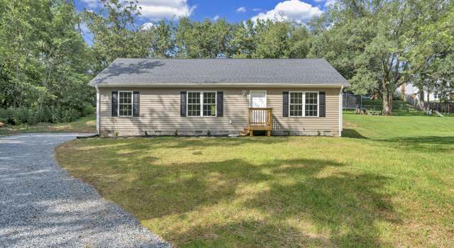 Photo of 1800 Hardy Rd, Vinton, VA 24179