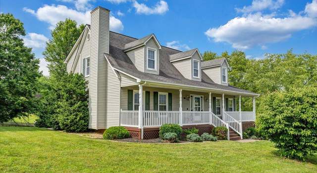 Photo of 201 Jay Ridge Rd, Cloverdale, VA 24077