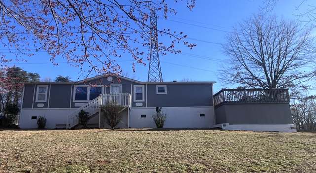 Photo of 1923 Redwood Rd SE, Roanoke, VA 24014