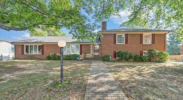 Photo of 4022 High Acres Rd NW, Roanoke, VA 24017