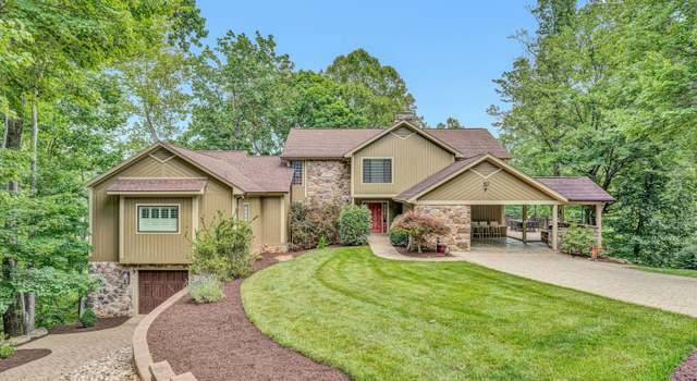Photo of 200 Fairway Dr, Penhook, VA 24137