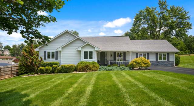 Photo of 2395 Giles Dr SE, Christiansburg, VA 24073