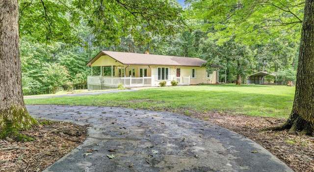 Photo of 1075 Lovely Valley Rd, Wirtz, VA 24184