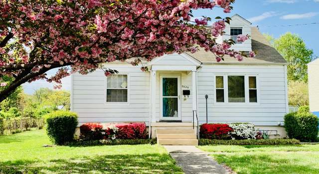Photo of 2626 Dorchester Dr NW, Roanoke, VA 24012