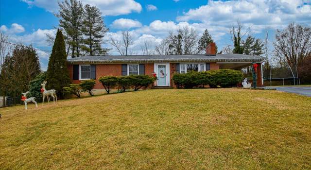 Photo of 5118 Carriage Dr, Roanoke, VA 24018