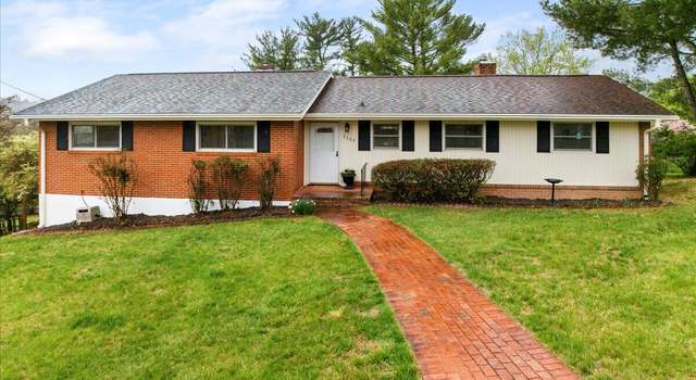 Photo of 3303 Ledgewood, Roanoke, VA 24018