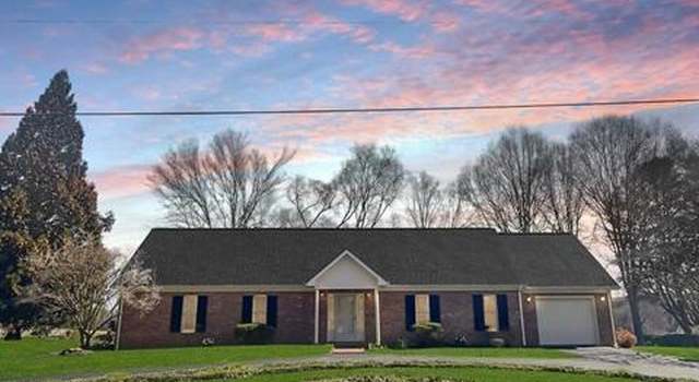 Photo of 996 Oak Level Rd, Stanleytown, VA 24168
