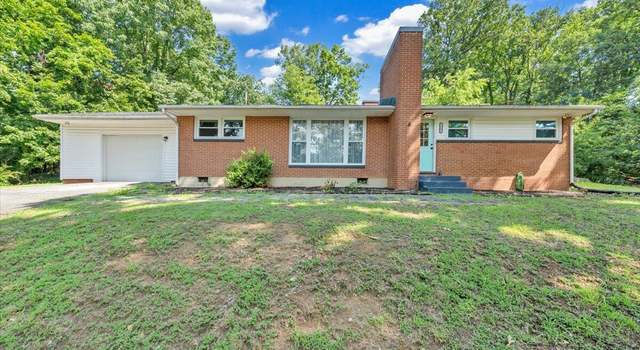 Photo of 1008 Glenn Ridge Rd NW, Roanoke, VA 24017