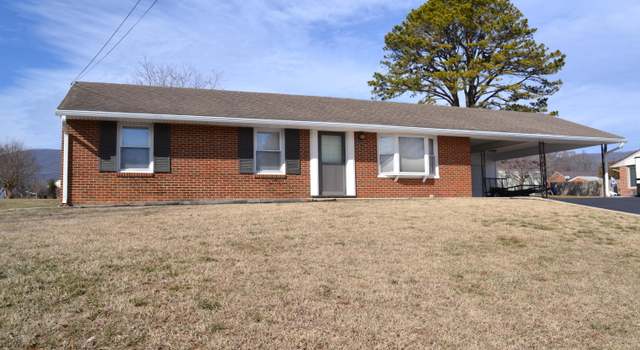Photo of 2424 Rollingwood Dr, Salem, VA 24153