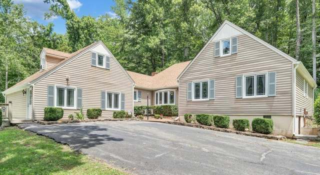 Photo of 6796 Charlemont Rd, Goode, VA 24556