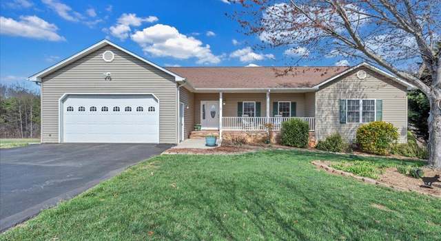 Photo of 1410 Savanna Hills Dr, Moneta, VA 24121