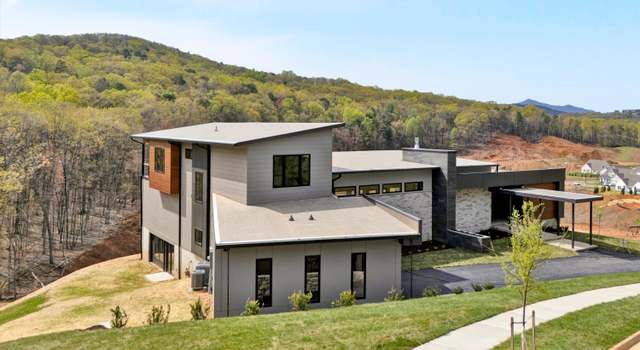Photo of 1003 Wilton Park Dr SW, Roanoke, VA 24014