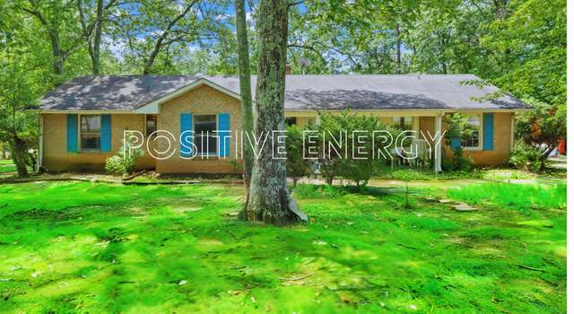 Photo of 2049 Surrey Ln, Roanoke, VA 24012