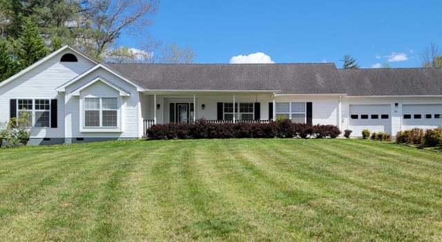 Photo of 35 Middle Ridge Dr, Callaway, VA 24067