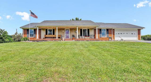 Photo of 230 Pinehaven Rd, Fincastle, VA 24090