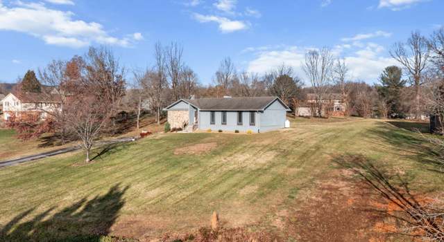 Photo of 446 Rollingwood Ct, Troutville, VA 24175