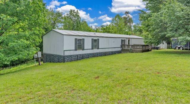 Photo of 2028 Twin Peaks Dr, Bedford, VA 24523