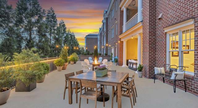 Photo of 2125 Yellow Mountain Rd SE #106, Roanoke, VA 24014