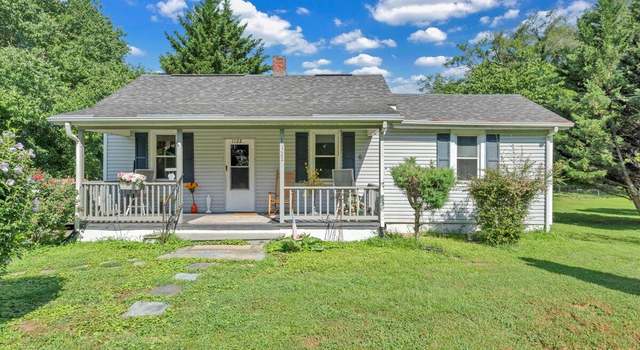 Photo of 1122 Liberty Rd NE, Roanoke, VA 24012
