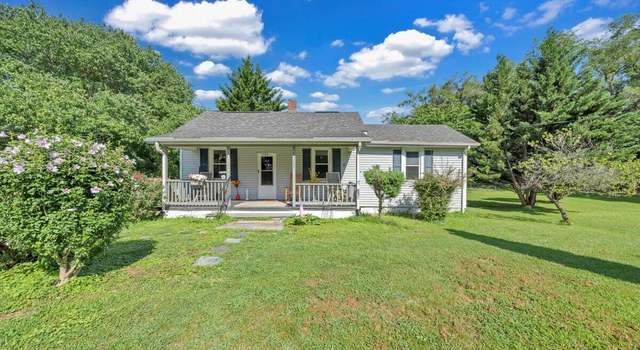 Photo of 1122 Liberty Rd NE, Roanoke, VA 24012