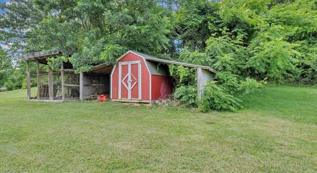 Photo of 182 Sunset Ave, Troutville, VA 24175