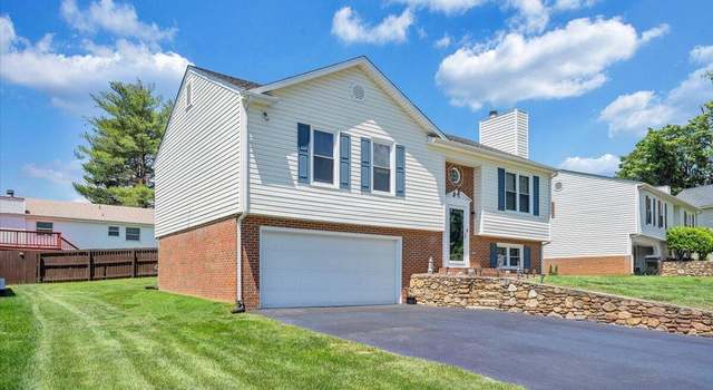 Photo of 6032 Old Manor Ct, Roanoke, VA 24019