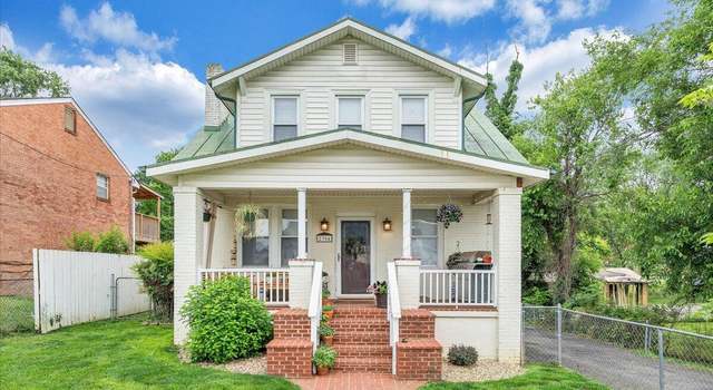 Photo of 2304 Larchwood St NE, Roanoke, VA 24012