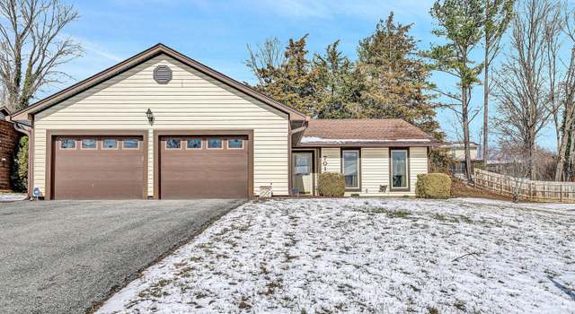 Photo of 7015 Autumn Wood Ln, Roanoke, VA 24019