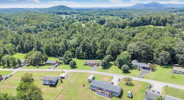 Photo of 211 Crestbourne Dr, Goodview, VA 24095