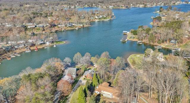 Photo of 320 Fingerlake Rd, Penhook, VA 24137