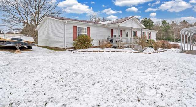 Photo of 827 Lovell Rd, Hillsville, VA 24343
