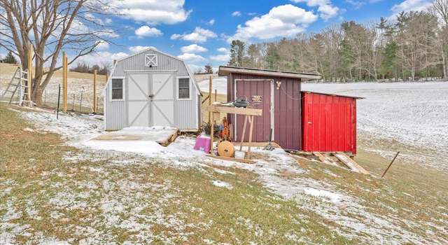 Photo of 827 Lovell Rd, Hillsville, VA 24343