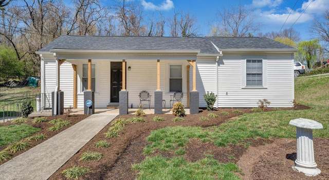 Photo of 1706 Varnell Ave NE, Roanoke, VA 24012