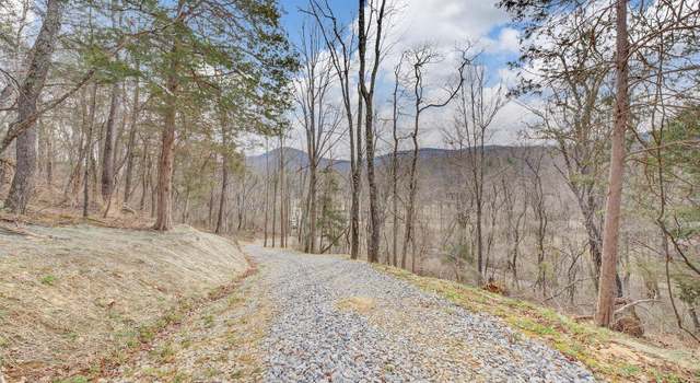Photo of 6427 Bent Mountain Rd, Roanoke, VA 24018