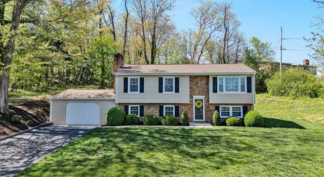 Photo of 4527 Tanglewood Ln, Roanoke, VA 24018