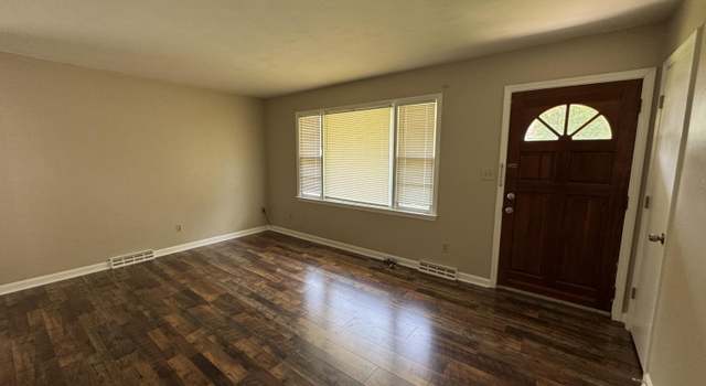 Photo of 2315 Meadowbrook Rd NW, Roanoke, VA 24017