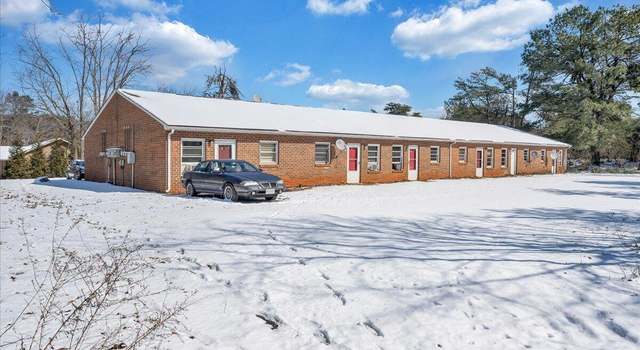 Photo of 284 Farmers Mountain Rd, Gretna, VA 24557