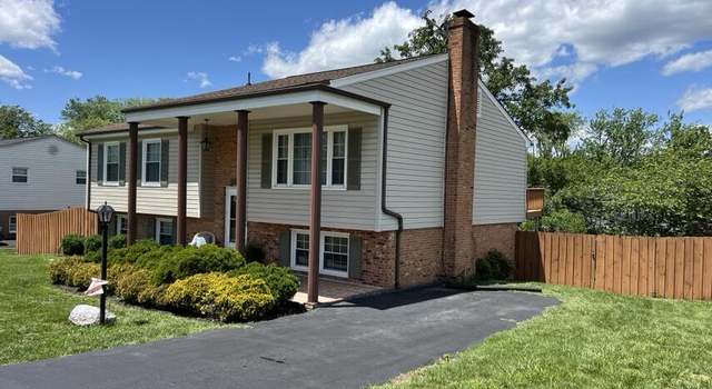 Photo of 1878 Cranwell Dr, Vinton, VA 24179